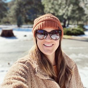 Meet your Posher, Alexis